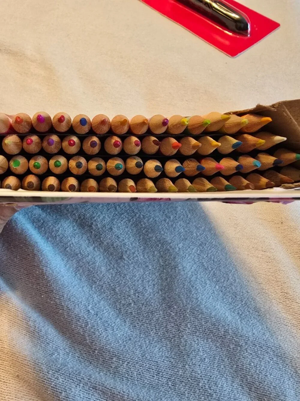 70-Count Artist Quality Colored Pencil Set - Pre-Owned
